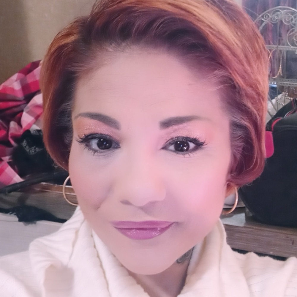 Meet your Posher, Denise